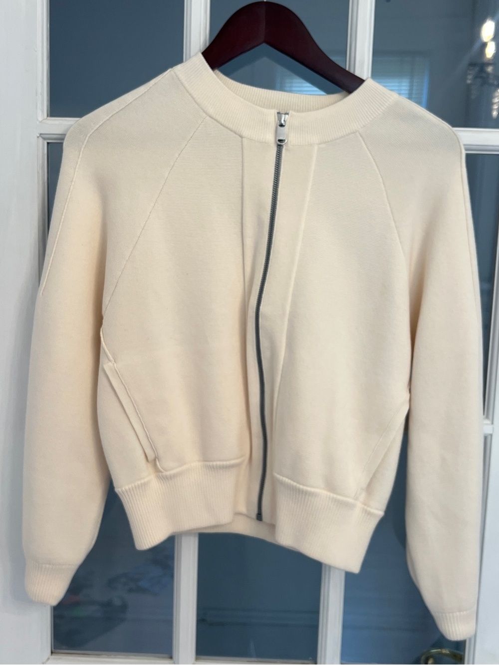 ATHLETA Women’s Ivory Full Zip Sequoia Sweater Size S

JFH 61426